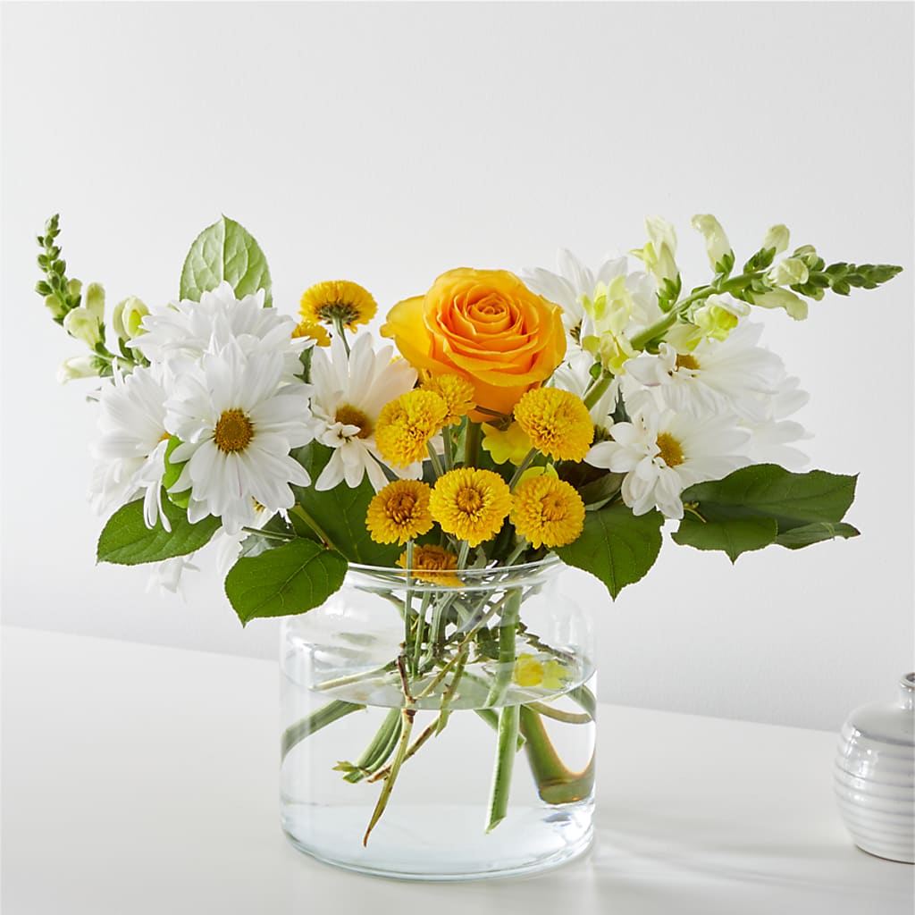 Sun Salutation Bouquet – MARILYN'S FLOWERS & GIFTS, Camden TN