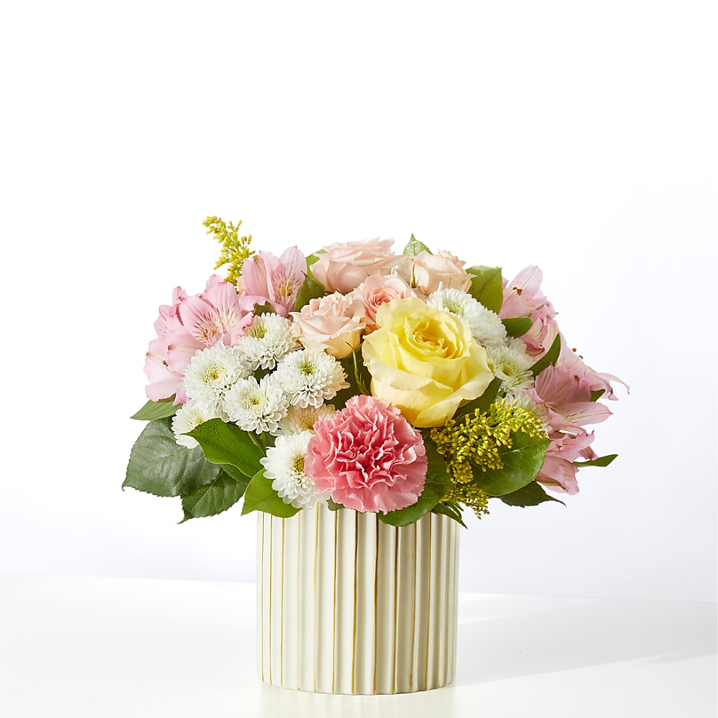 Watercolors Bouquet – MARILYN'S FLOWERS & GIFTS, Camden TN