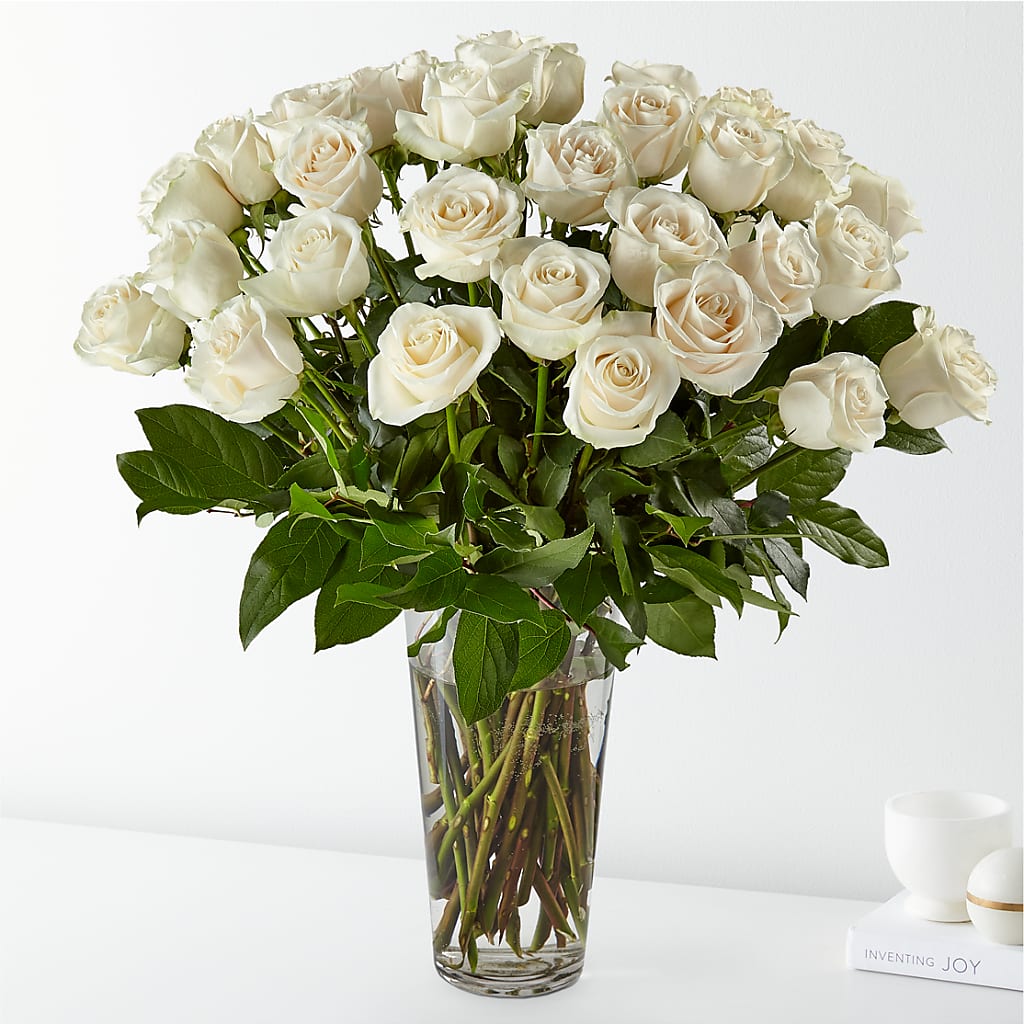 Long Stem White Rose Bouquet – MARILYN'S FLOWERS & GIFTS, Camden TN