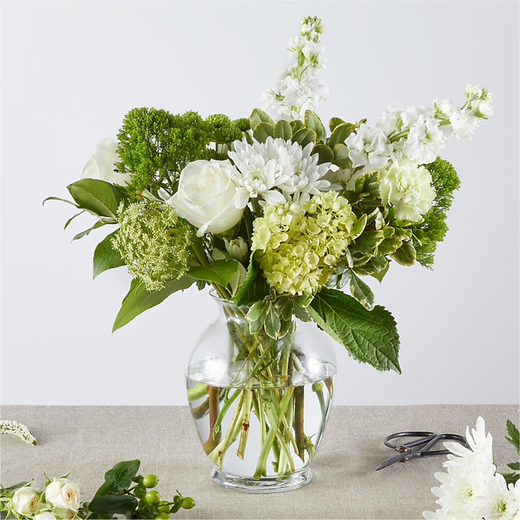 Irish Garden - A Florist Original – MARILYN'S FLOWERS & GIFTS, Camden TN
