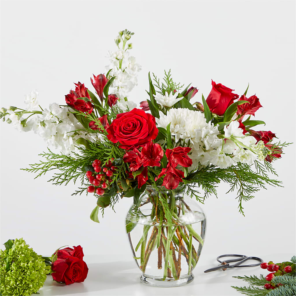 Merry Moment Bouquet – A Florist Original – MARILYN'S FLOWERS & GIFTS, Camden TN