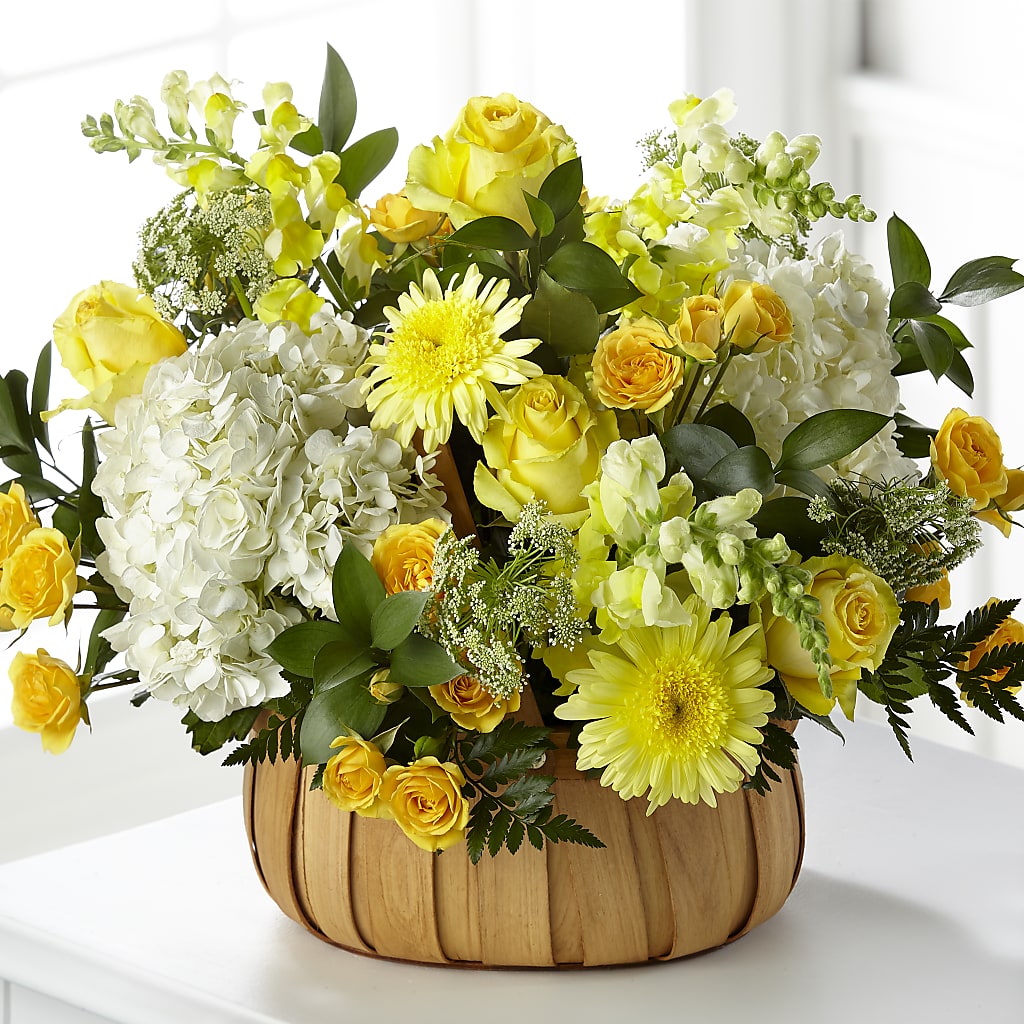 Rustic Remembrance Basket – MARILYN'S FLOWERS & GIFTS, Camden TN