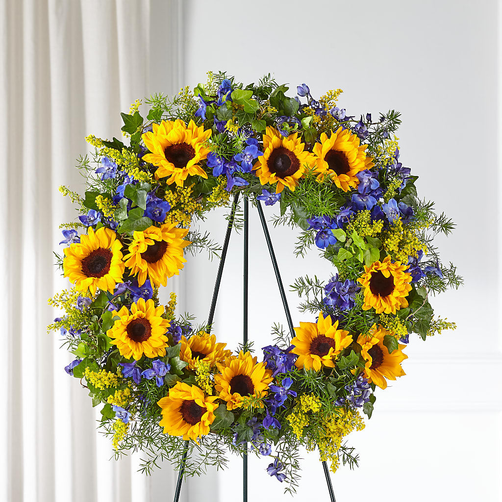 Bright Rays Wreath – MARILYN'S FLOWERS & GIFTS, Camden TN