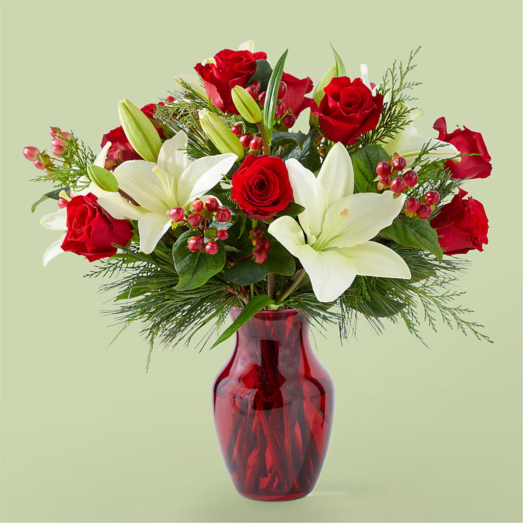 Evergreen Delight Bouquet – MARILYN'S FLOWERS & GIFTS, Camden TN