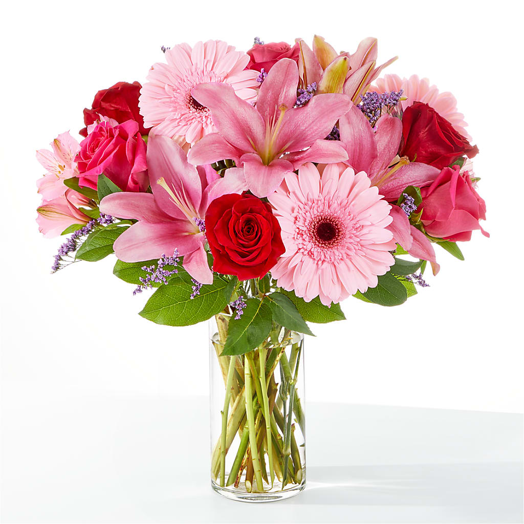 Lots of Love Bouquet – MARILYN'S FLOWERS & GIFTS, Camden TN