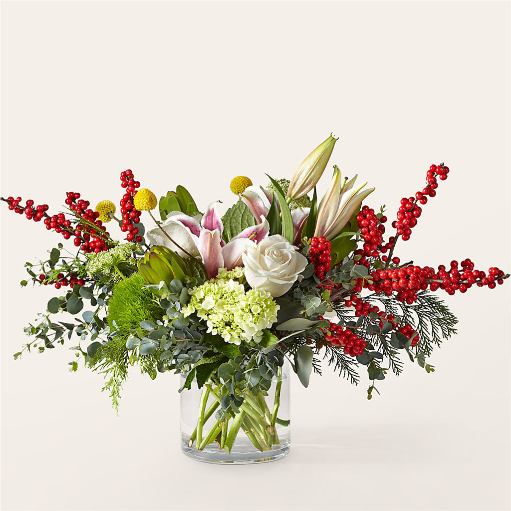 Berry & Bright Bouquet – MARILYN'S FLOWERS & GIFTS, Camden TN