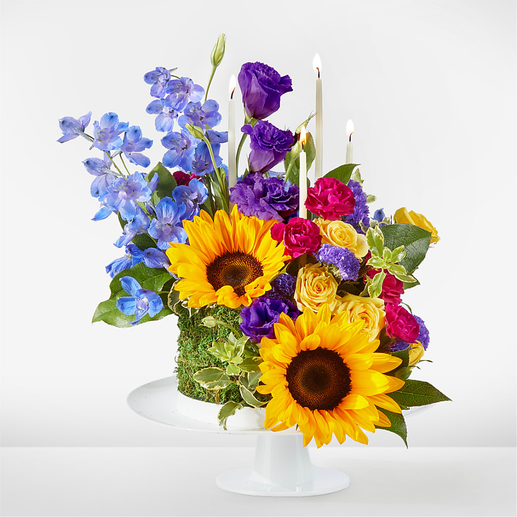 Star of the Day Floral Cake – MARILYN'S FLOWERS & GIFTS, Camden TN