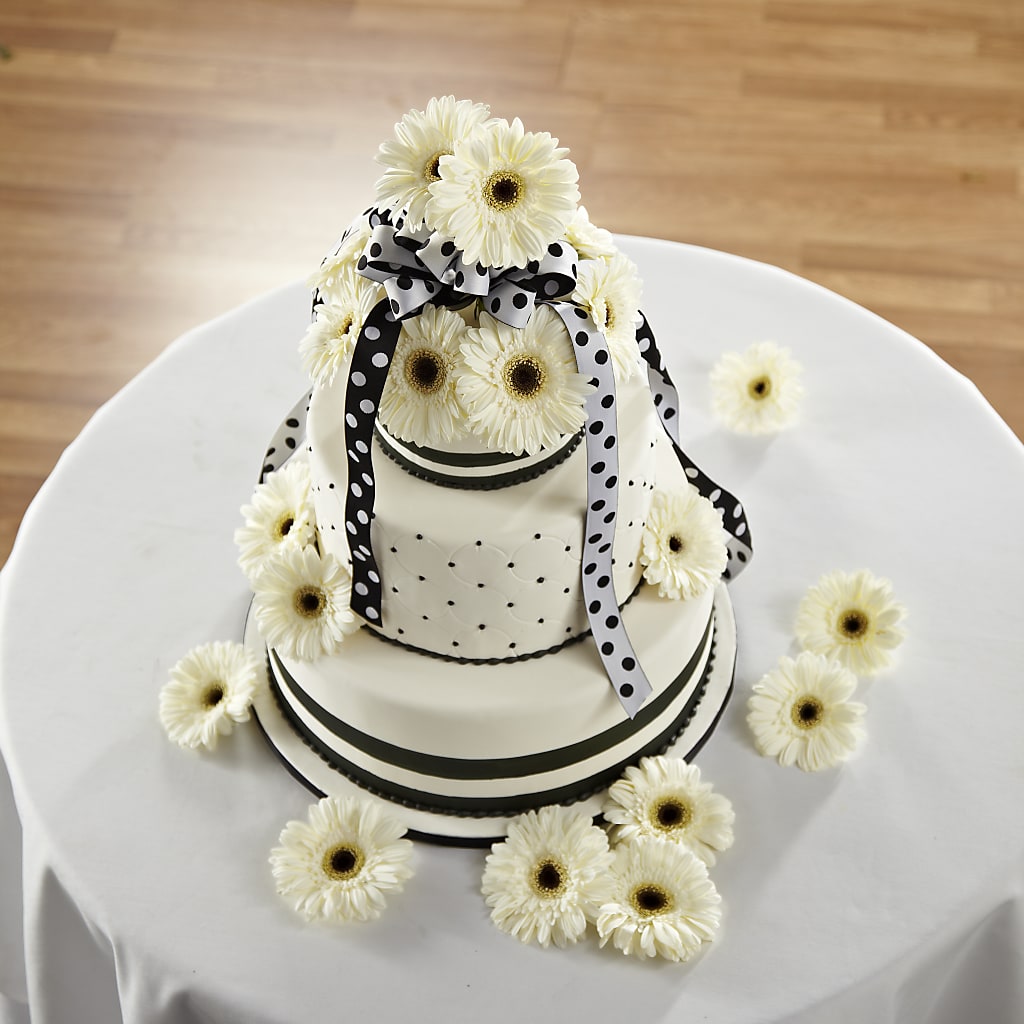Simple Sophistication Cake Décor – MARILYN'S FLOWERS & GIFTS, Camden TN