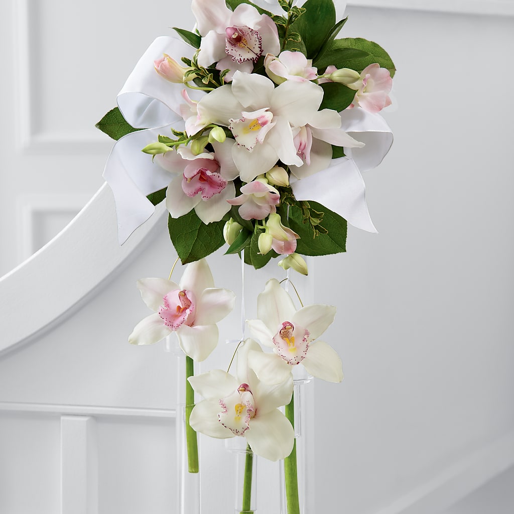 Perfect Entrance Pew Arrangement – MARILYN'S FLOWERS & GIFTS, Camden TN