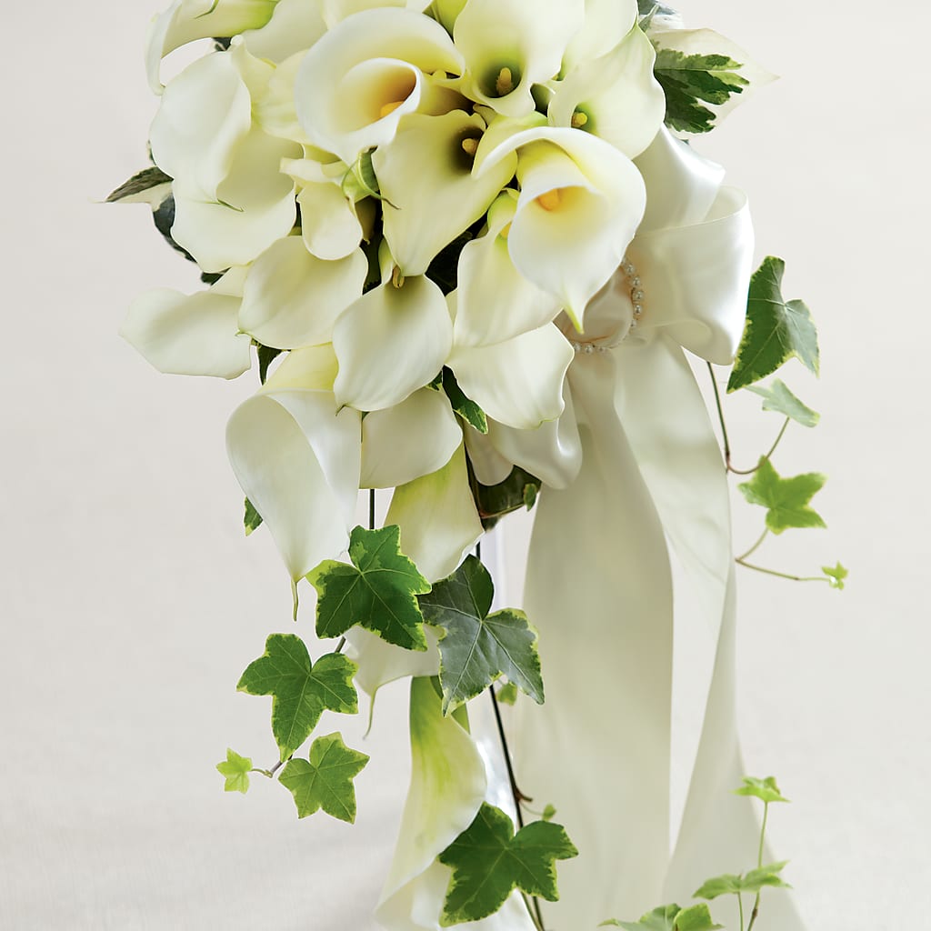 White Chapel Bouquet – MARILYN'S FLOWERS & GIFTS, Camden TN