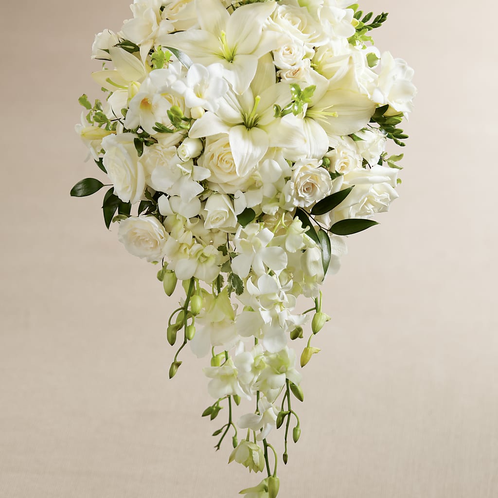 White Wonders Bouquet – MARILYN'S FLOWERS & GIFTS, Camden TN