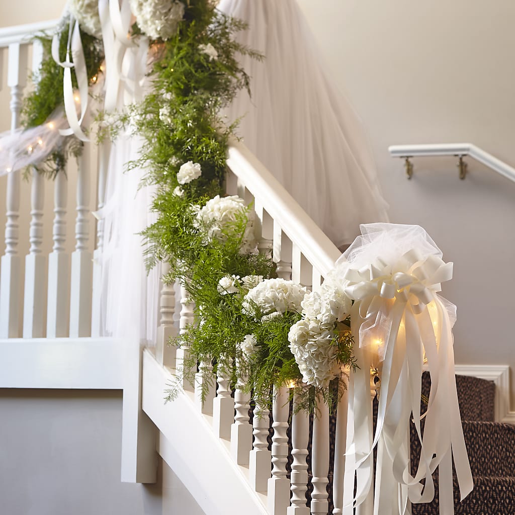 Champagne Dreams Garland – MARILYN'S FLOWERS & GIFTS, Camden TN