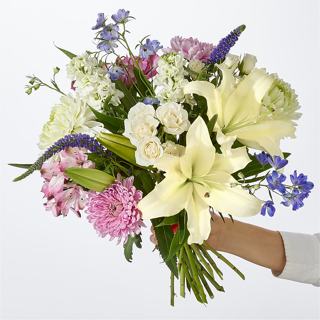 Winter Celebration Bouquet – MARILYN'S FLOWERS & GIFTS, Camden TN