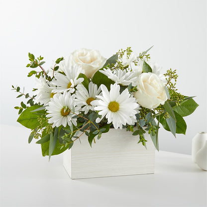 Fresh Linen Box Bouquet – MARILYN'S FLOWERS & GIFTS, Camden TN