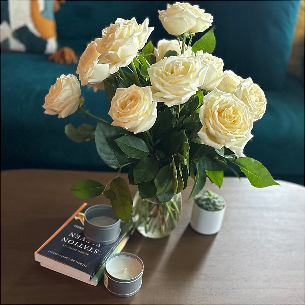 Long Stem Yellow Rose Bouquet – MARILYN'S FLOWERS & GIFTS, Camden TN