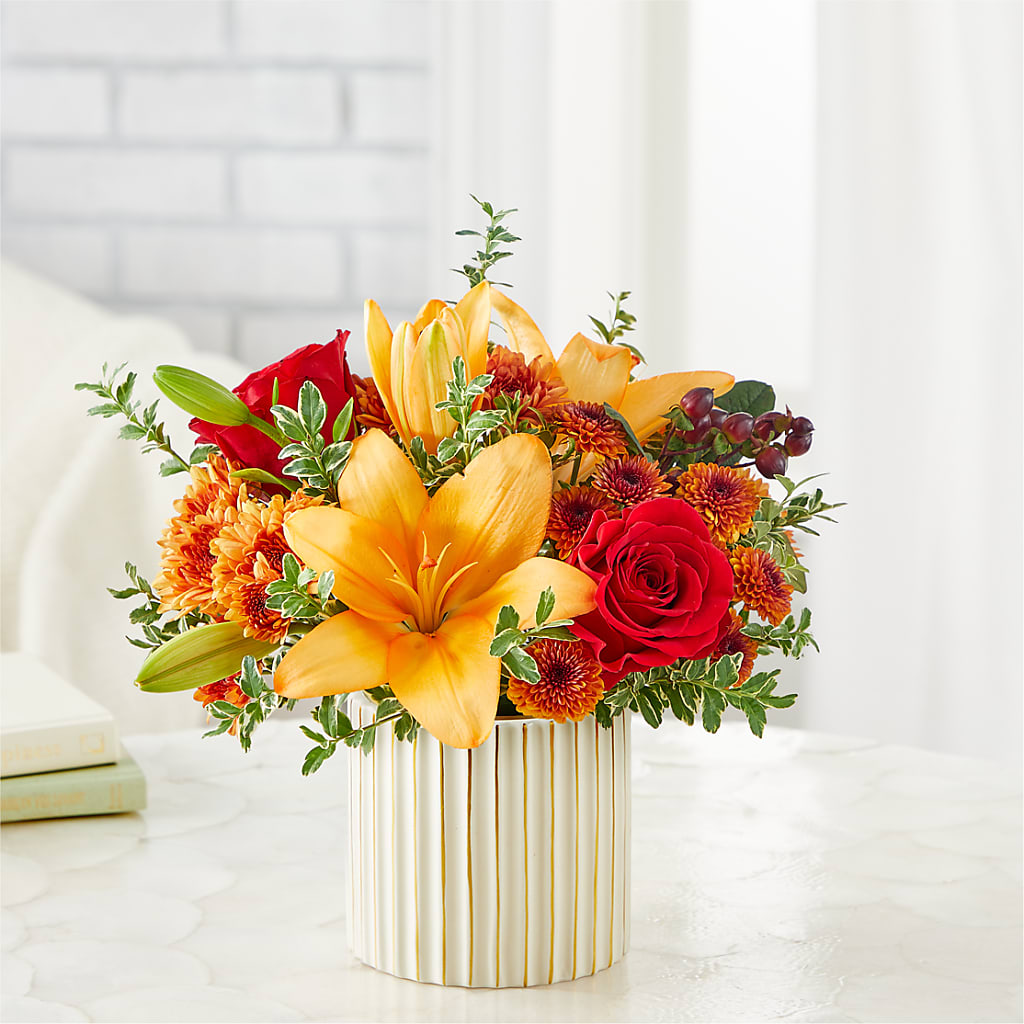 Scarlet Skies Bouquet – MARILYN'S FLOWERS & GIFTS, Camden TN