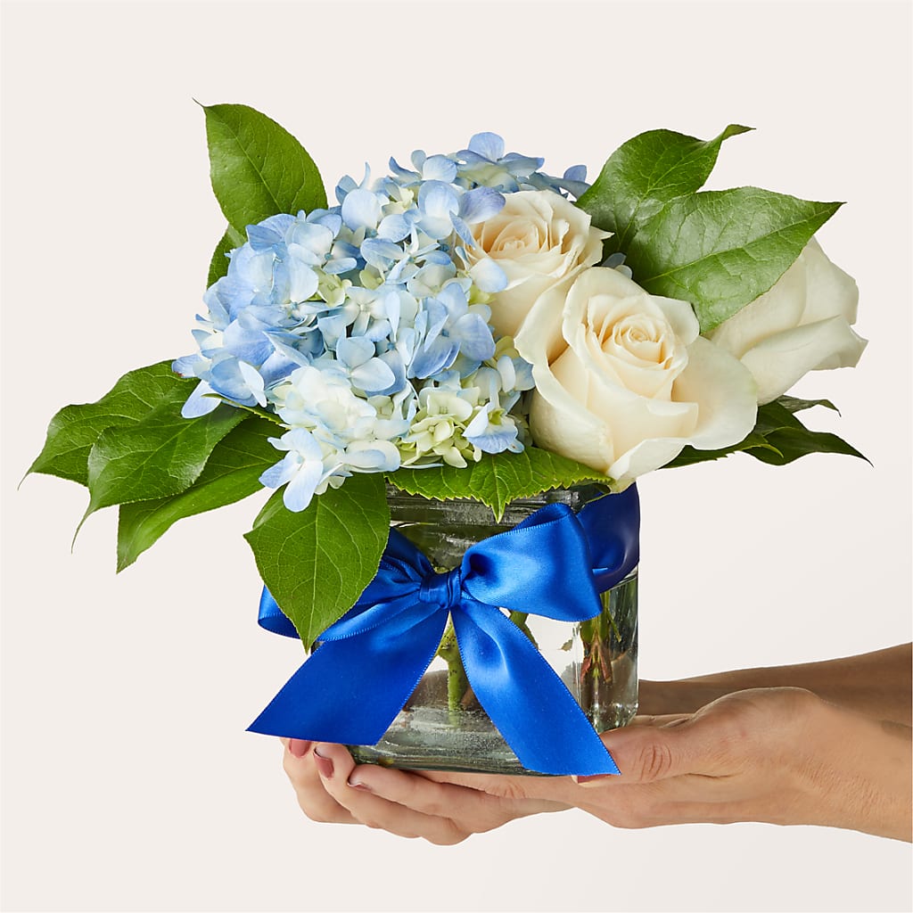 Sky Blue Delight Bouquet – MARILYN'S FLOWERS & GIFTS, Camden TN