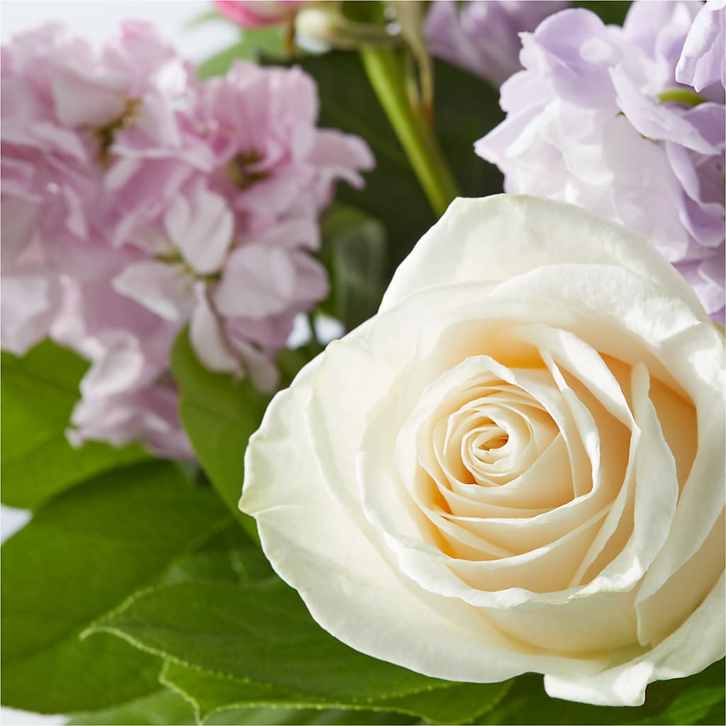 Springtime Spritz Bouquet – MARILYN'S FLOWERS & GIFTS, Camden TN