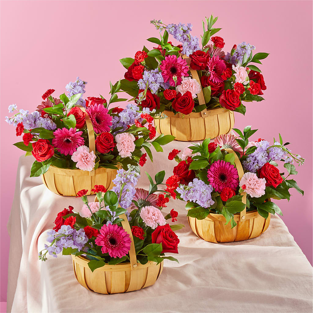 Pink Picnic Basket – MARILYN'S FLOWERS & GIFTS, Camden TN
