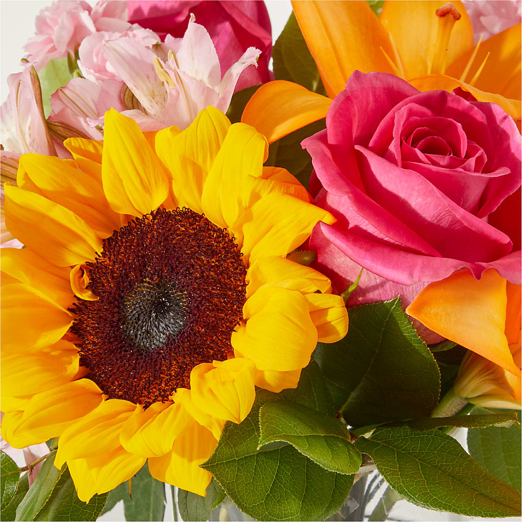 In Full Swing Bouquet – MARILYN'S FLOWERS & GIFTS, Camden TN