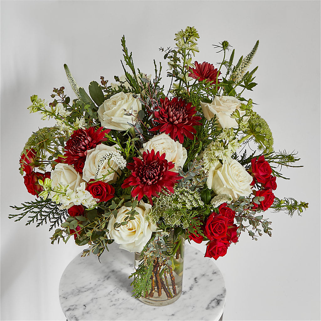 Favorite Traditions Bouquet – MARILYN'S FLOWERS & GIFTS, Camden TN