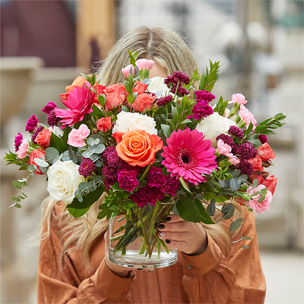 Smell the Roses Bouquet – MARILYN'S FLOWERS & GIFTS, Camden TN