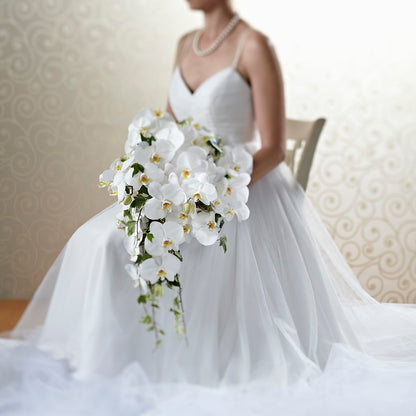 Classic White Bouquet – MARILYN'S FLOWERS & GIFTS, Camden TN